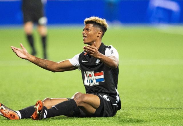 摇摇欲坠 摇摇欲坠