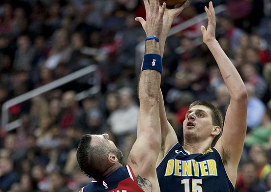 和令人瞩目 和令人瞩目