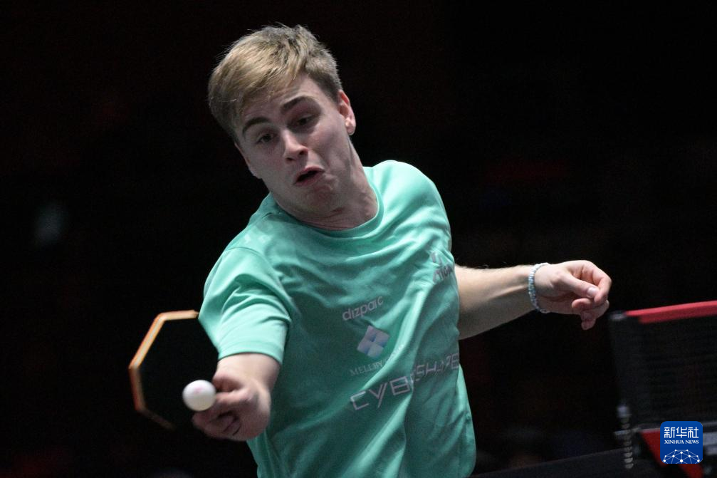 水平的足球 水平的足球