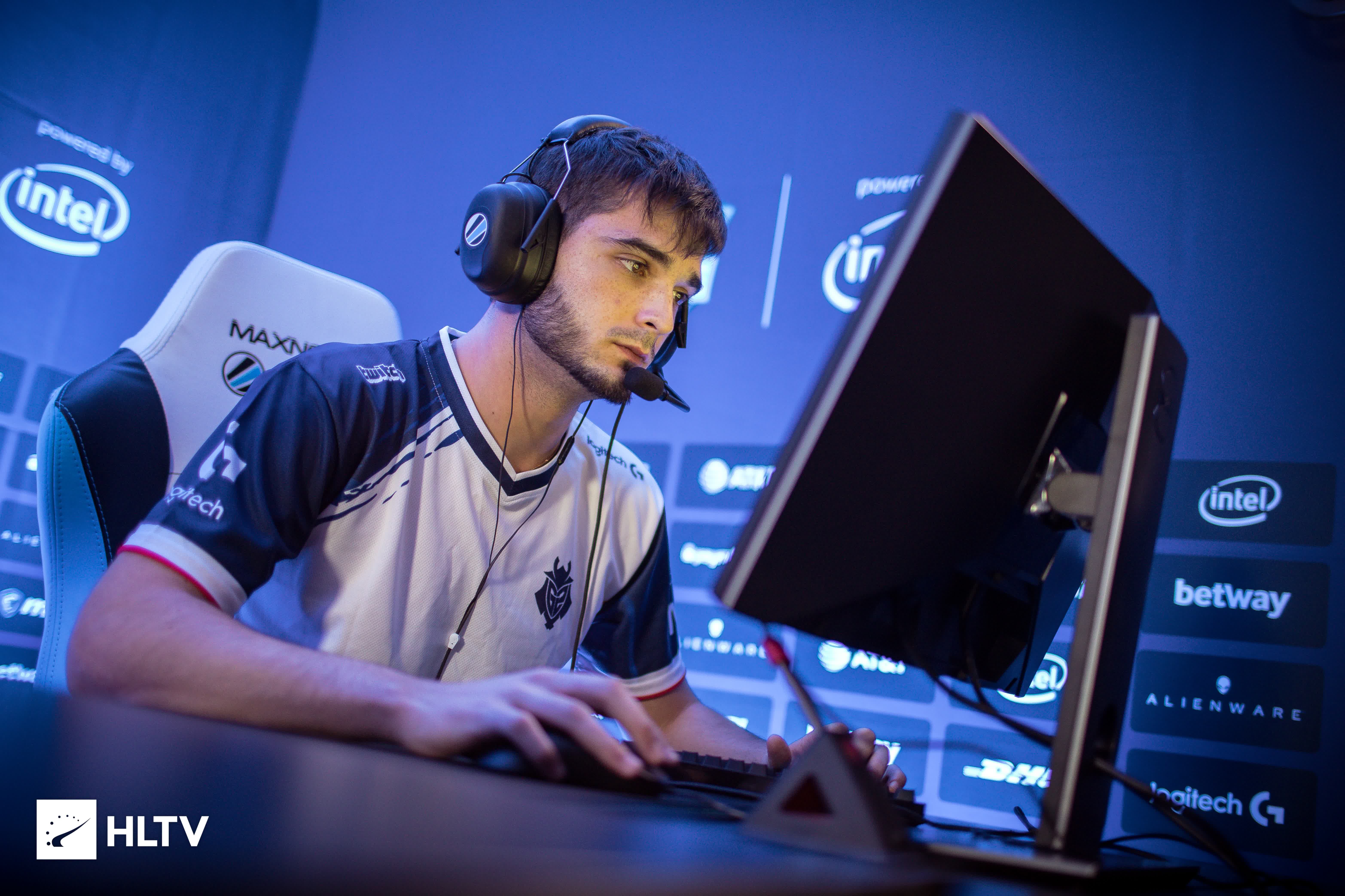 是亚洲足球 是亚洲足球