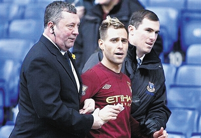 士披上彼岸 士披上彼岸