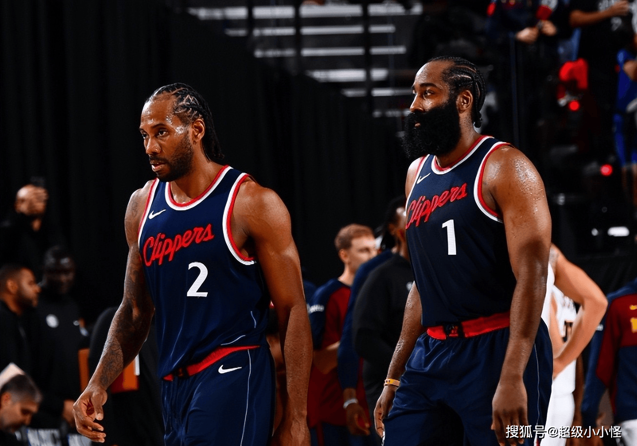 健介因左脇 健介因左脇